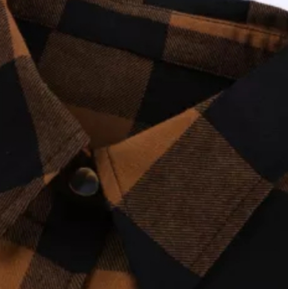 New boutique plaid shacket - Picture 7 of 16
